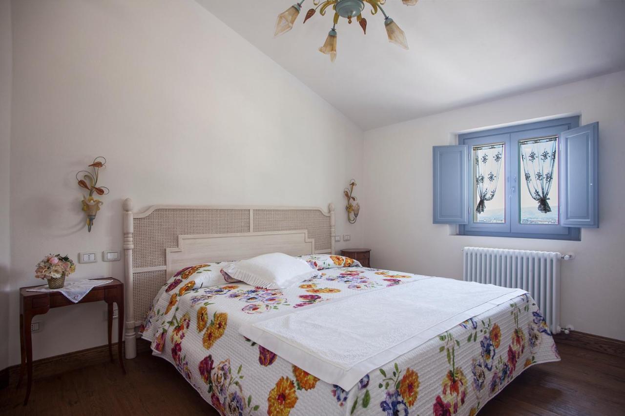 براتو Podere La Contessa B&B المظهر الخارجي الصورة